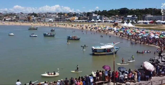 A maior Festa das Canoas desde a emancipação de Marataízes